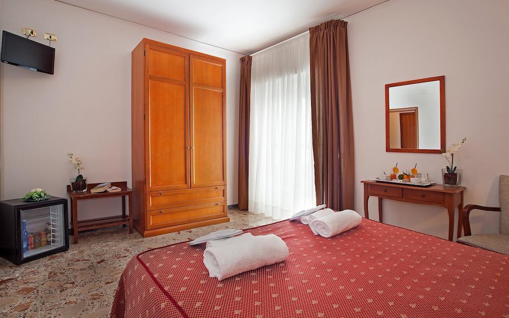 Hotel Caruso Massa Lubrense Exterior photo