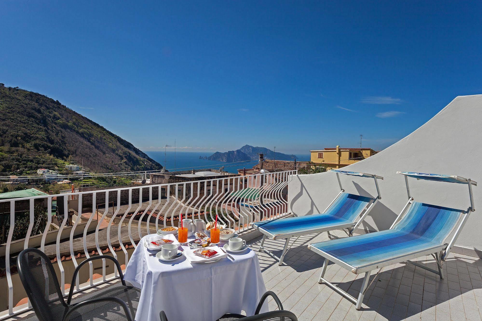 Hotel Caruso Massa Lubrense Exterior photo